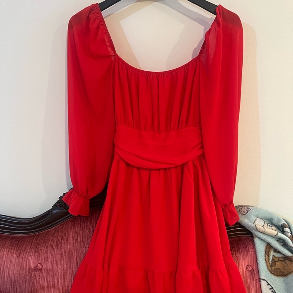 Red dress with bow in back - Picture 1 of 6